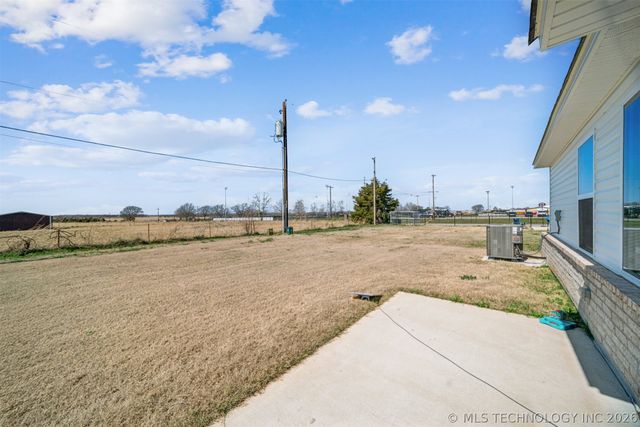 715 N Dogwood Avenue, Beggs, OK 74421