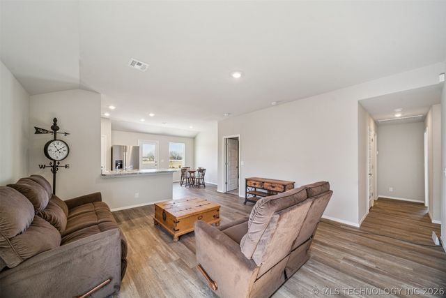 715 N Dogwood Avenue, Beggs, OK 74421