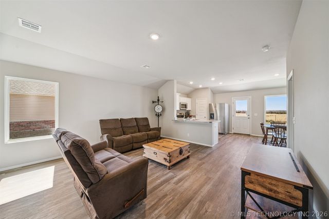 715 N Dogwood Avenue, Beggs, OK 74421