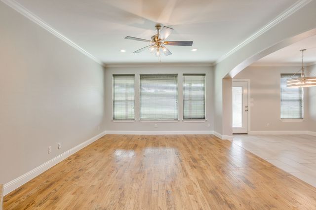 120 War Wagon Circle, Millsap, TX 76066