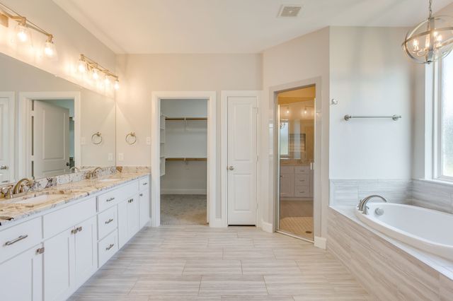 120 War Wagon Circle, Millsap, TX 76066