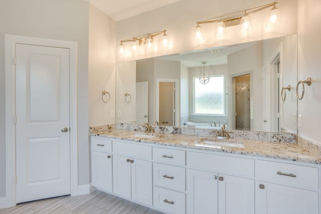 120 War Wagon Circle, Millsap, TX 76066