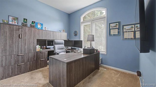 43662 Vintners Place Drive, Sterling Heights, MI 48314