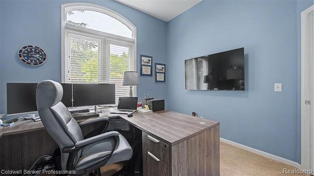 43662 Vintners Place Drive, Sterling Heights, MI 48314