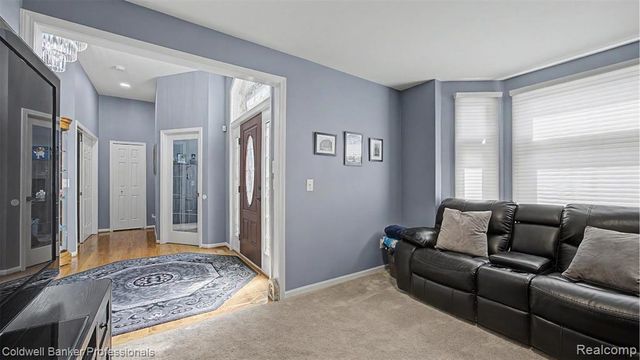 43662 Vintners Place Drive, Sterling Heights, MI 48314