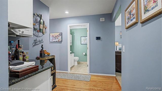 43662 Vintners Place Drive, Sterling Heights, MI 48314