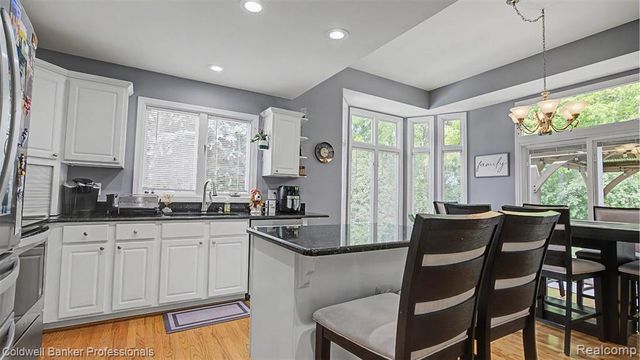 43662 Vintners Place Drive, Sterling Heights, MI 48314