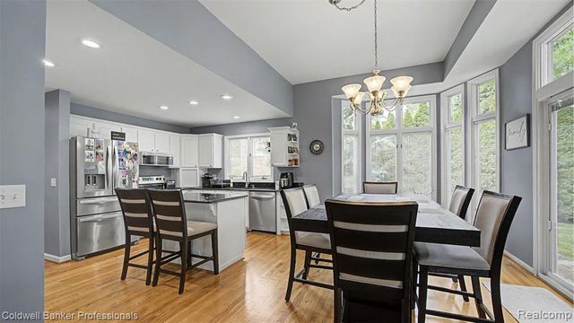 43662 Vintners Place Drive, Sterling Heights, MI 48314