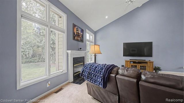 43662 Vintners Place Drive, Sterling Heights, MI 48314