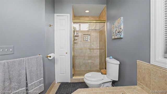 43662 Vintners Place Drive, Sterling Heights, MI 48314