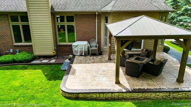43662 Vintners Place Drive, Sterling Heights, MI 48314