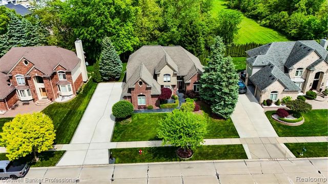 43662 Vintners Place Drive, Sterling Heights, MI 48314