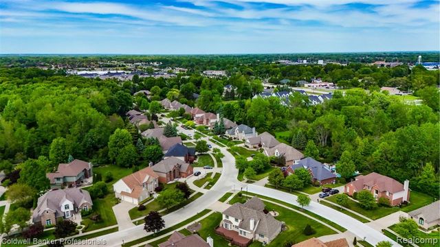 43662 Vintners Place Drive, Sterling Heights, MI 48314