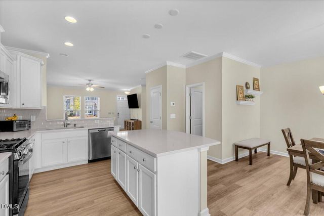 4909 Crescent Square Street, Raleigh, NC 27616