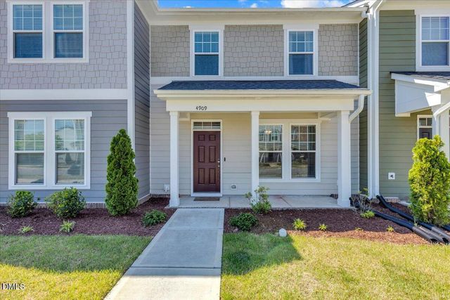 4909 Crescent Square Street, Raleigh, NC 27616