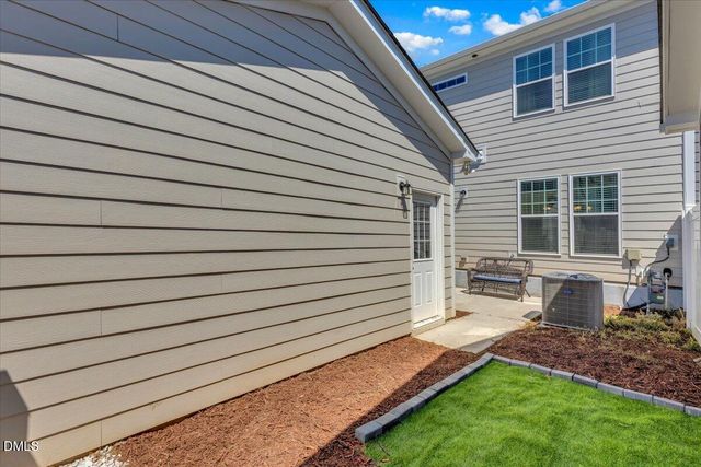4909 Crescent Square Street, Raleigh, NC 27616