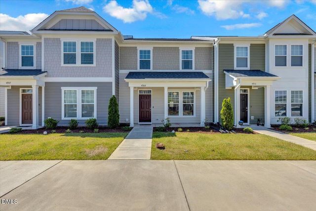 4909 Crescent Square Street, Raleigh, NC 27616