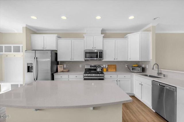 4909 Crescent Square Street, Raleigh, NC 27616