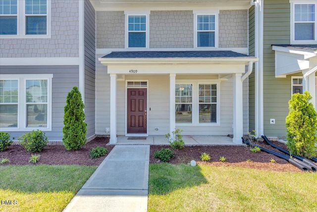 4909 Crescent Square Street, Raleigh, NC 27616