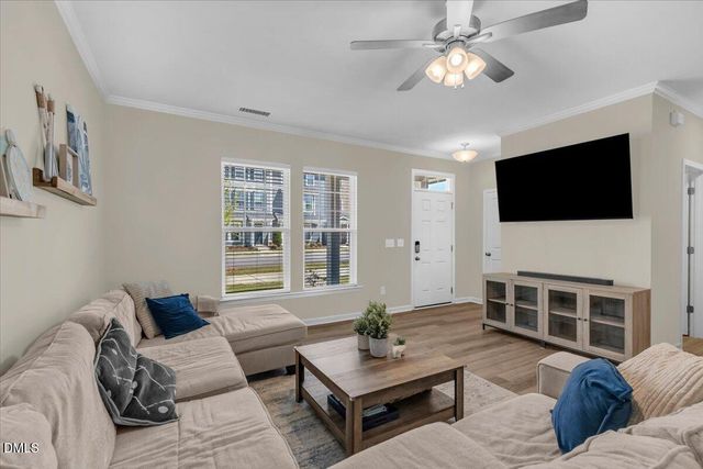 4909 Crescent Square Street, Raleigh, NC 27616