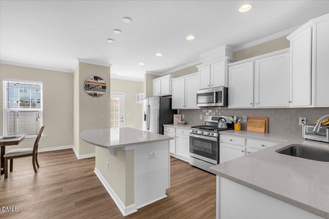 4909 Crescent Square Street, Raleigh, NC 27616