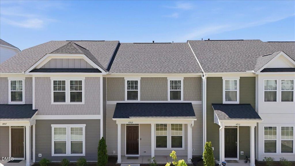 4909 Crescent Square Street, Raleigh, NC 27616