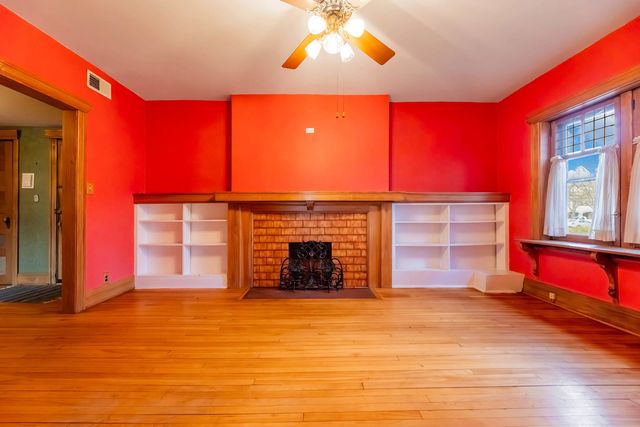 116 S East Avenue 1E, Oak Park, IL 60302