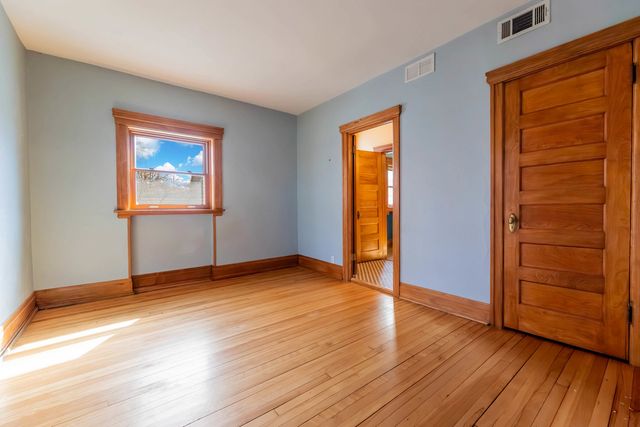 116 S East Avenue 1E, Oak Park, IL 60302