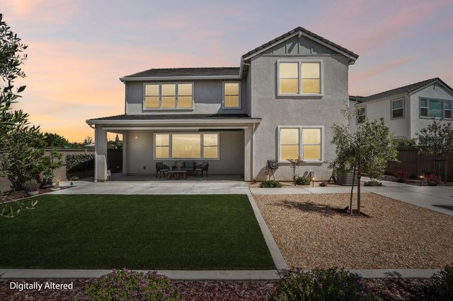 6104 Blue Dog Dr, Roseville, CA 95747