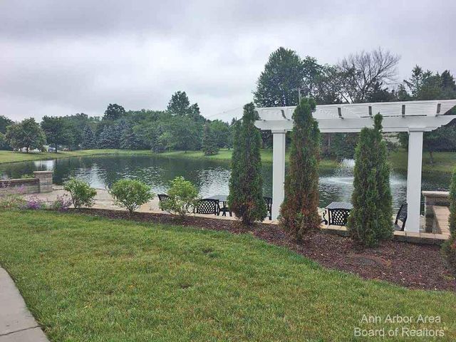 1573 Oakfield Drive, Ann Arbor, MI 48108