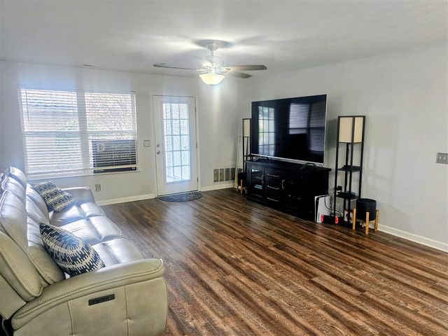 1573 Oakfield Drive, Ann Arbor, MI 48108