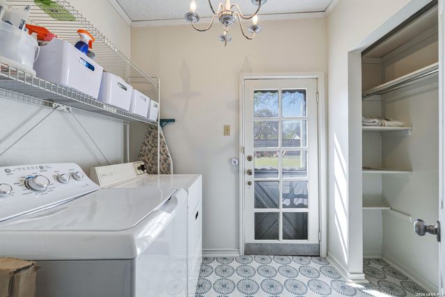 1942 flamingo, San Antonio, TX 78209