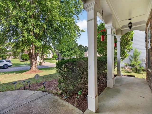 5135 Fieldgate Ridge Drive, Cumming, GA 30028