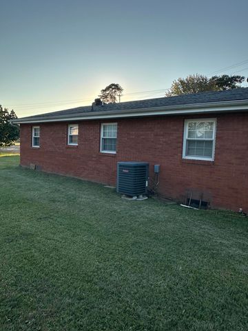 284 Parker Road, London, KY 40741