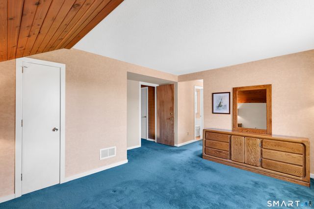30 Sass Drive, Manchester, CT 06042