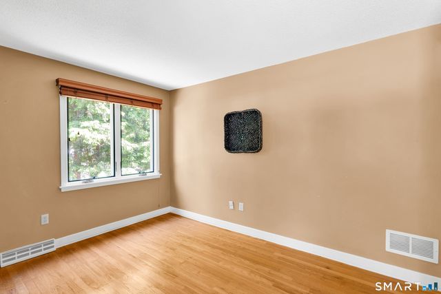 30 Sass Drive, Manchester, CT 06042