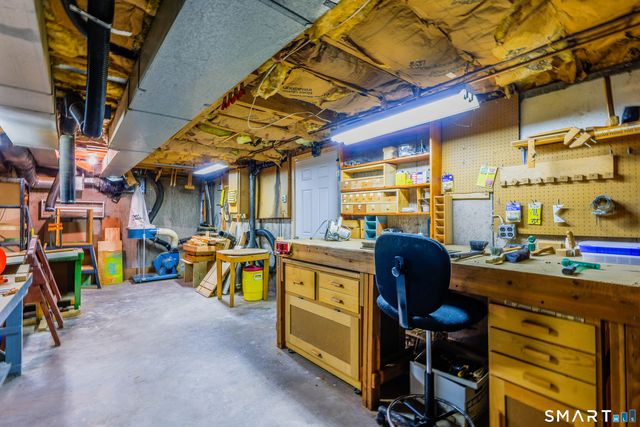 30 Sass Drive, Manchester, CT 06042