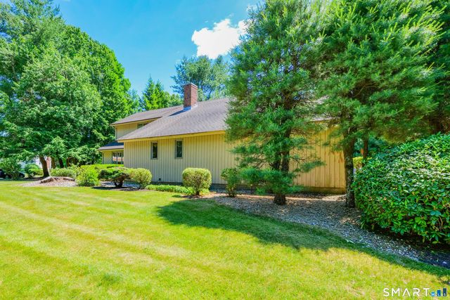 30 Sass Drive, Manchester, CT 06042
