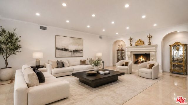 1856 Loma Vista Drive, Beverly Hills, CA 90210