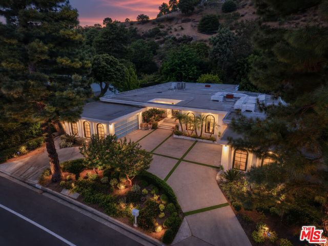 1856 Loma Vista Drive, Beverly Hills, CA 90210