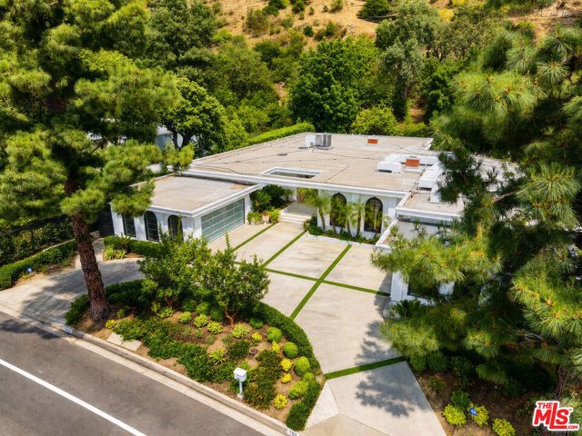 1856 Loma Vista Drive, Beverly Hills, CA 90210