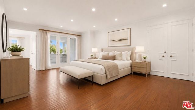 1856 Loma Vista Drive, Beverly Hills, CA 90210