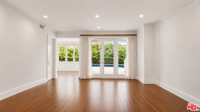 1856 Loma Vista Drive, Beverly Hills, CA 90210