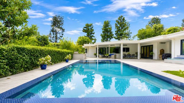1856 Loma Vista Drive, Beverly Hills, CA 90210