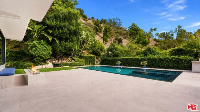 1856 Loma Vista Drive, Beverly Hills, CA 90210