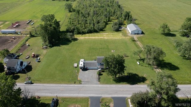 8801 Chestnut Ridge Road, Royalton, NY 14067
