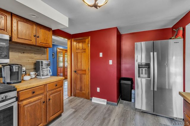 8801 Chestnut Ridge Road, Royalton, NY 14067