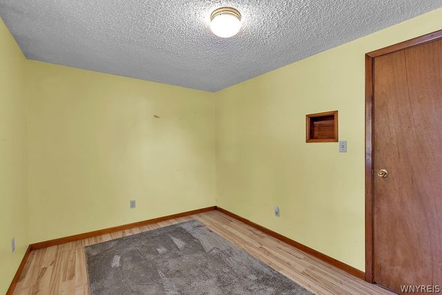 8801 Chestnut Ridge Road, Royalton, NY 14067