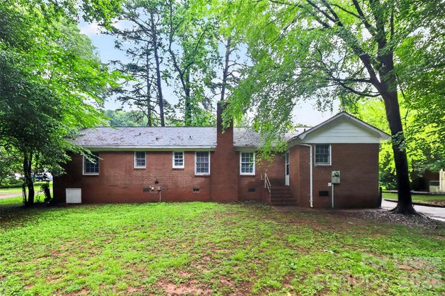11228 Gladewater Drive, Matthews, NC 28105