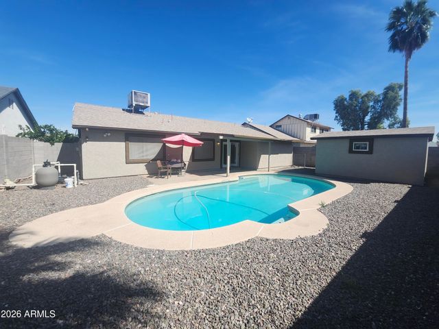 4325 E VINEYARD Road, Phoenix, AZ 85042